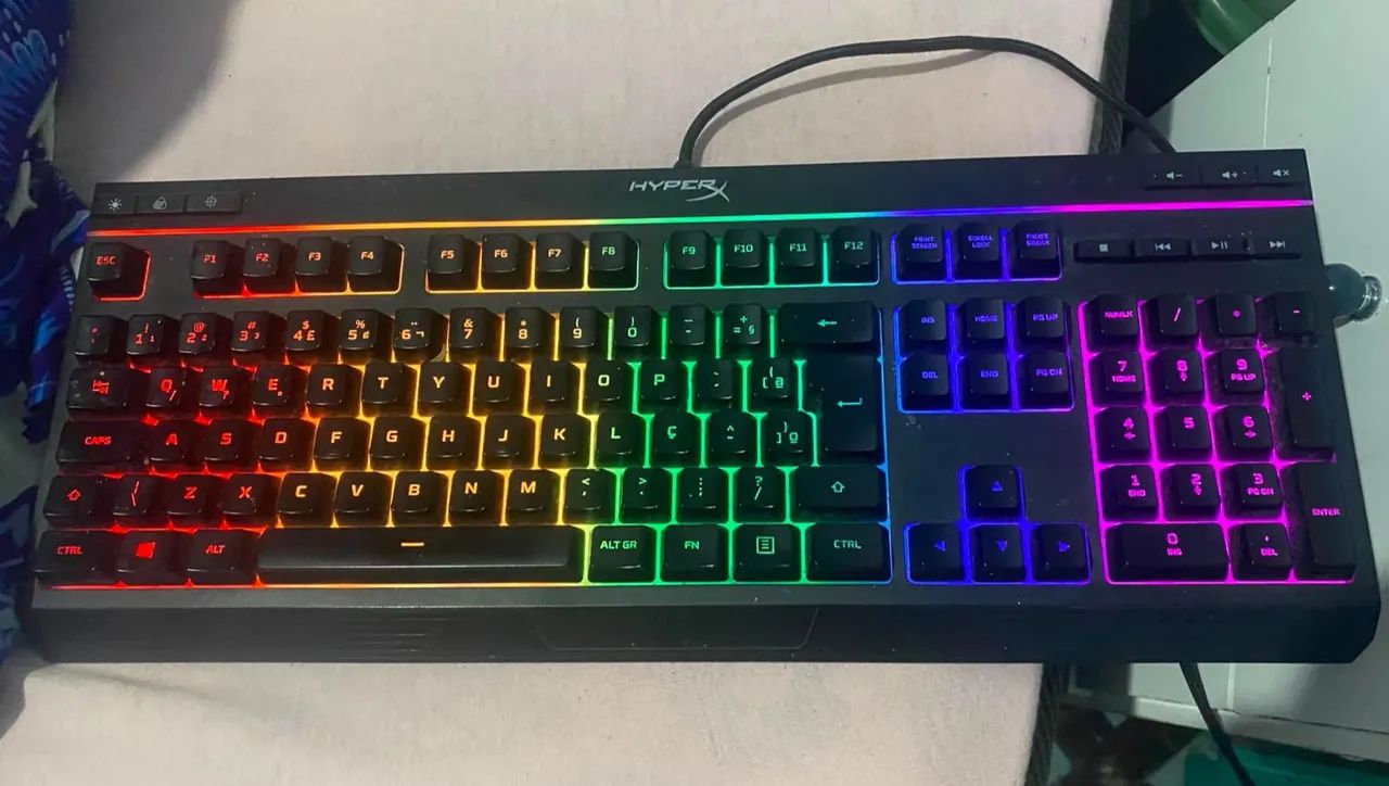 ? Teclado Mecânico HyperX RGB - Excelente Estado