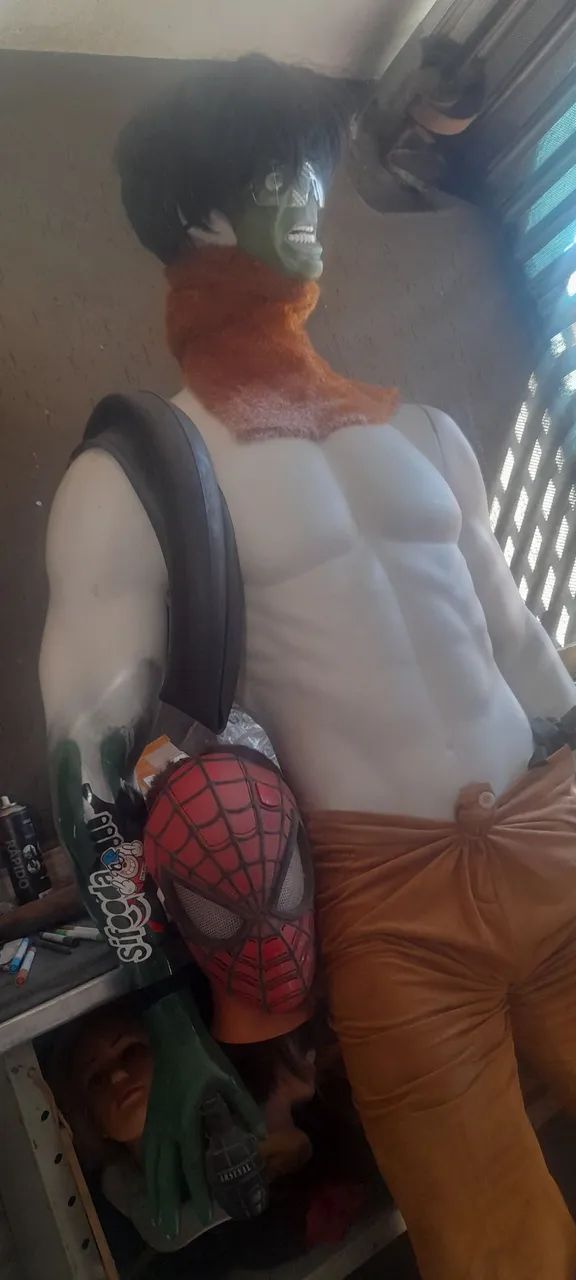 Manequim tamanho Real do Hulk - Foto 4