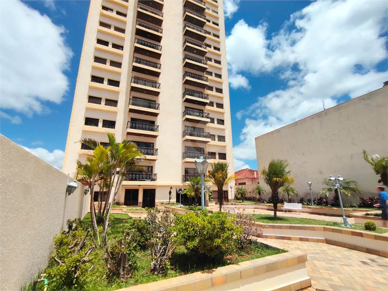 Apartamento com 3 quartos à venda ou para locação em Centro - SP - Foto 2