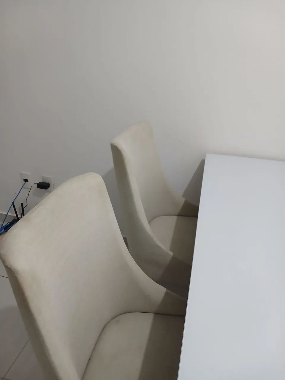 Mesa 4 cadeira semi nova  - Foto 4