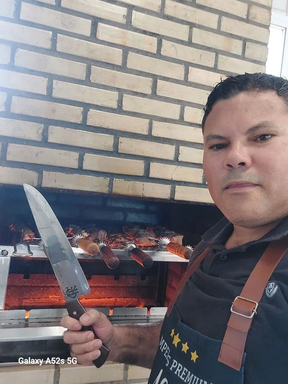 Churrasqueiro profissional!  [27- *] - Foto 2