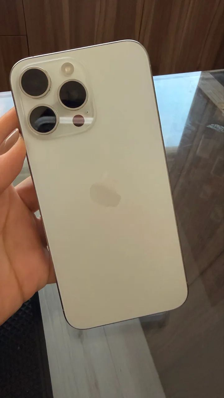 IPHONE 15 PRO MAX À VENDA