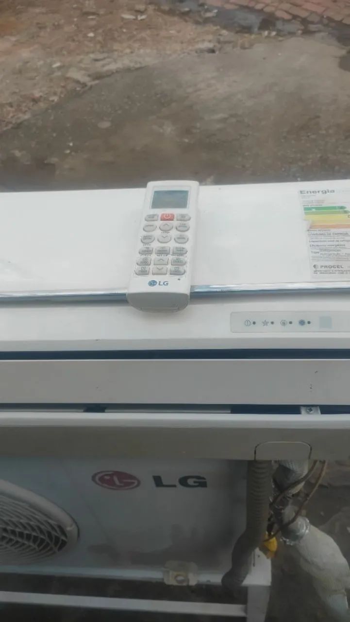 Ar condicionado LG 12000 BTUs 