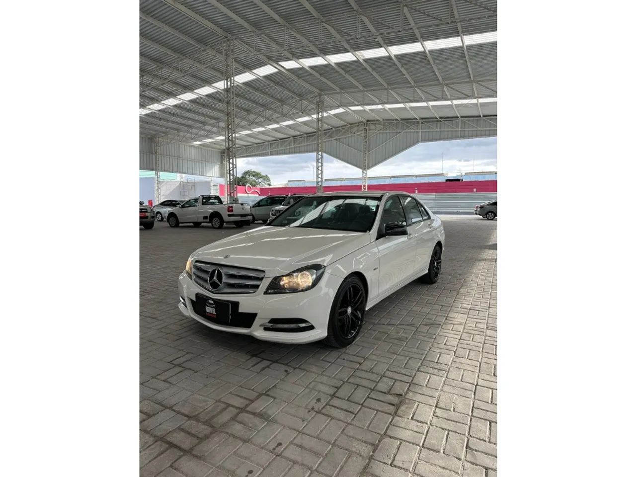 Mercedes-Benz C-180 2012