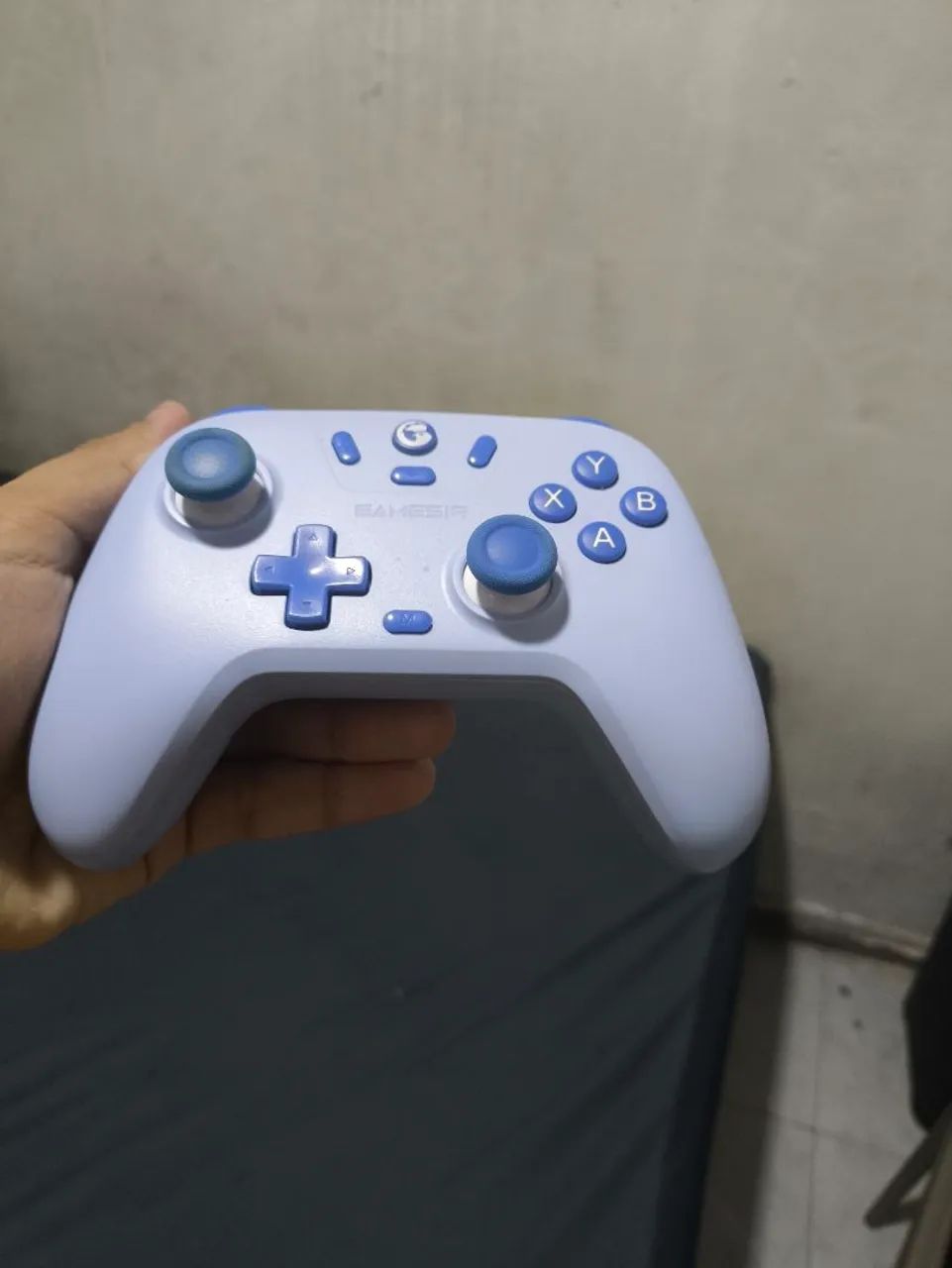 CONTROLE GAMESIR NOVA LITE seminovo - Foto 2