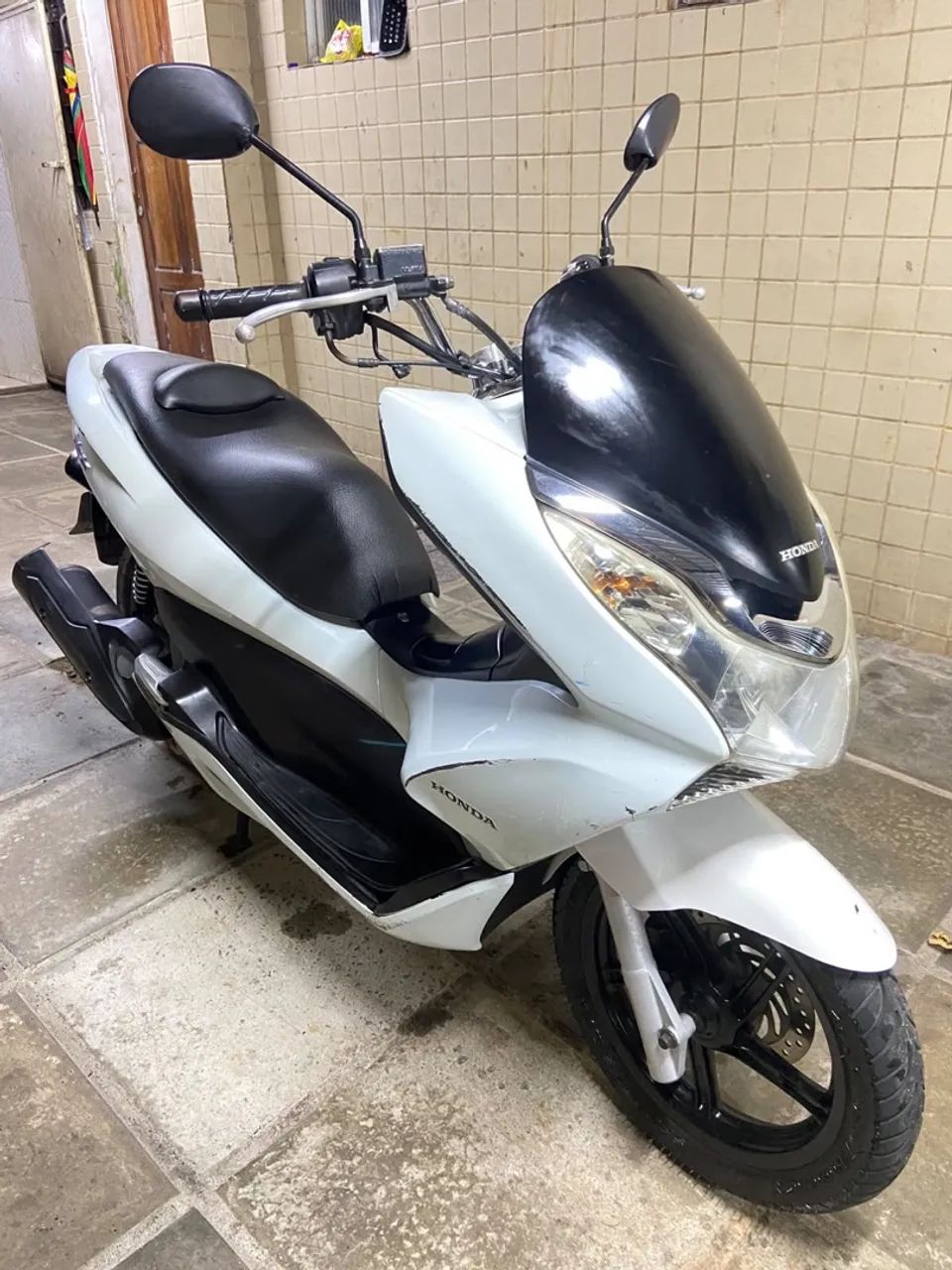 Moto Pcx branco/ ano 2015 - Foto 2