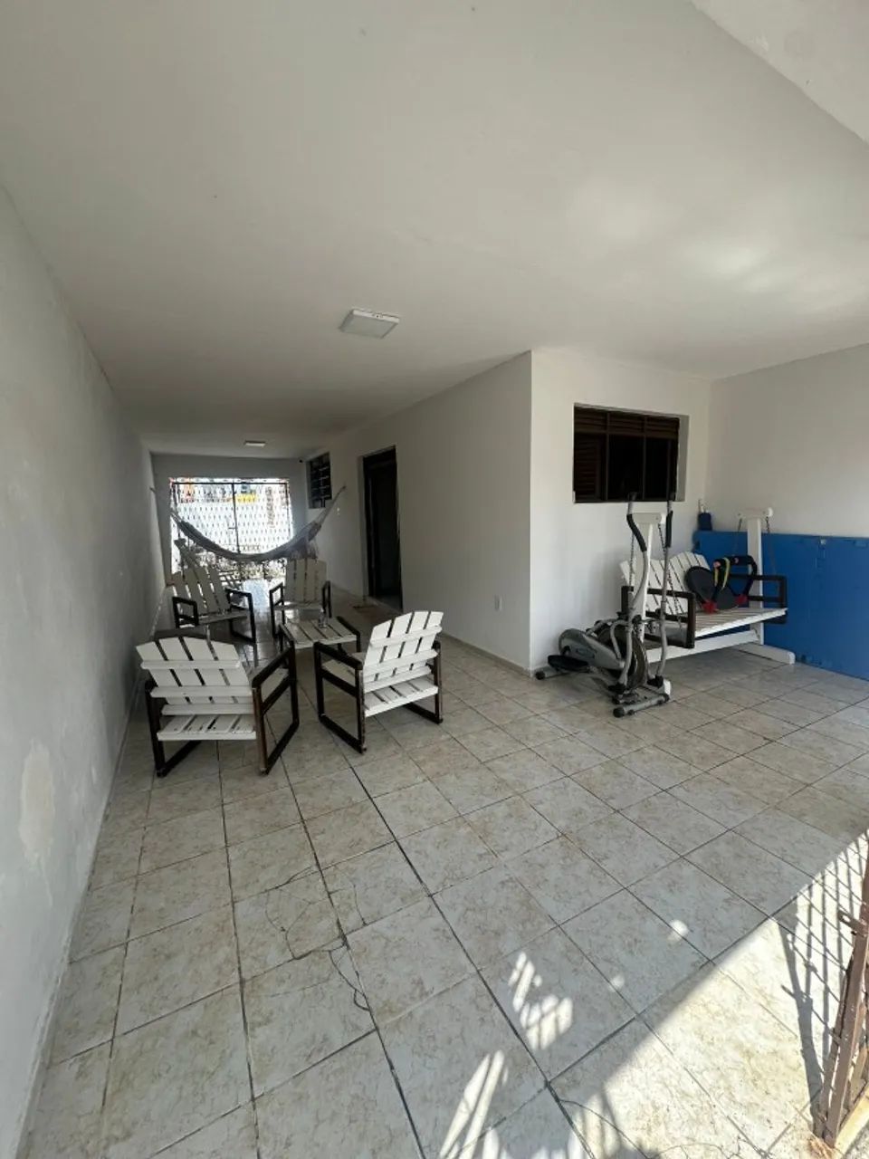 Excelente Casa no Centro com 03 quartos e com quintal amplo.  - Foto 3