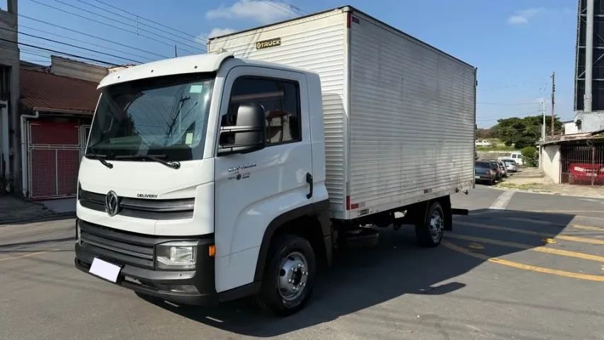 Vw delivery express baú seco 2019