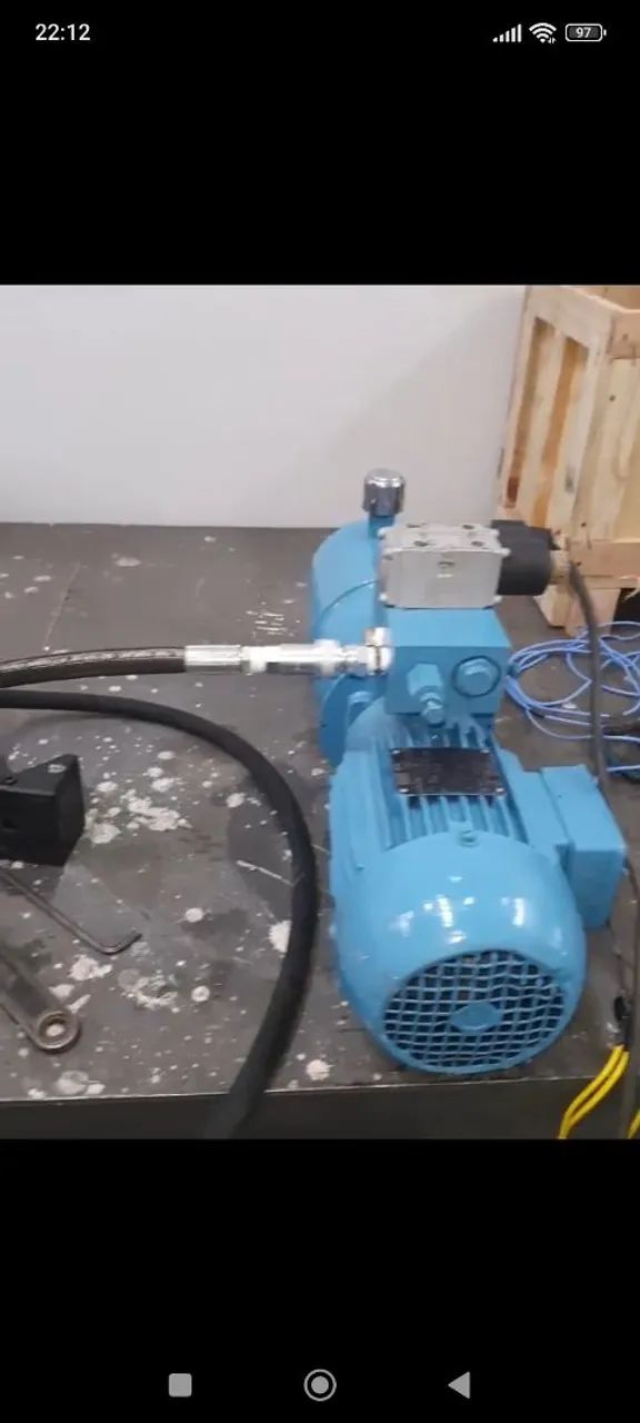 bom a hidraulica com valvula e reservatotio 250 psi. - Foto 2