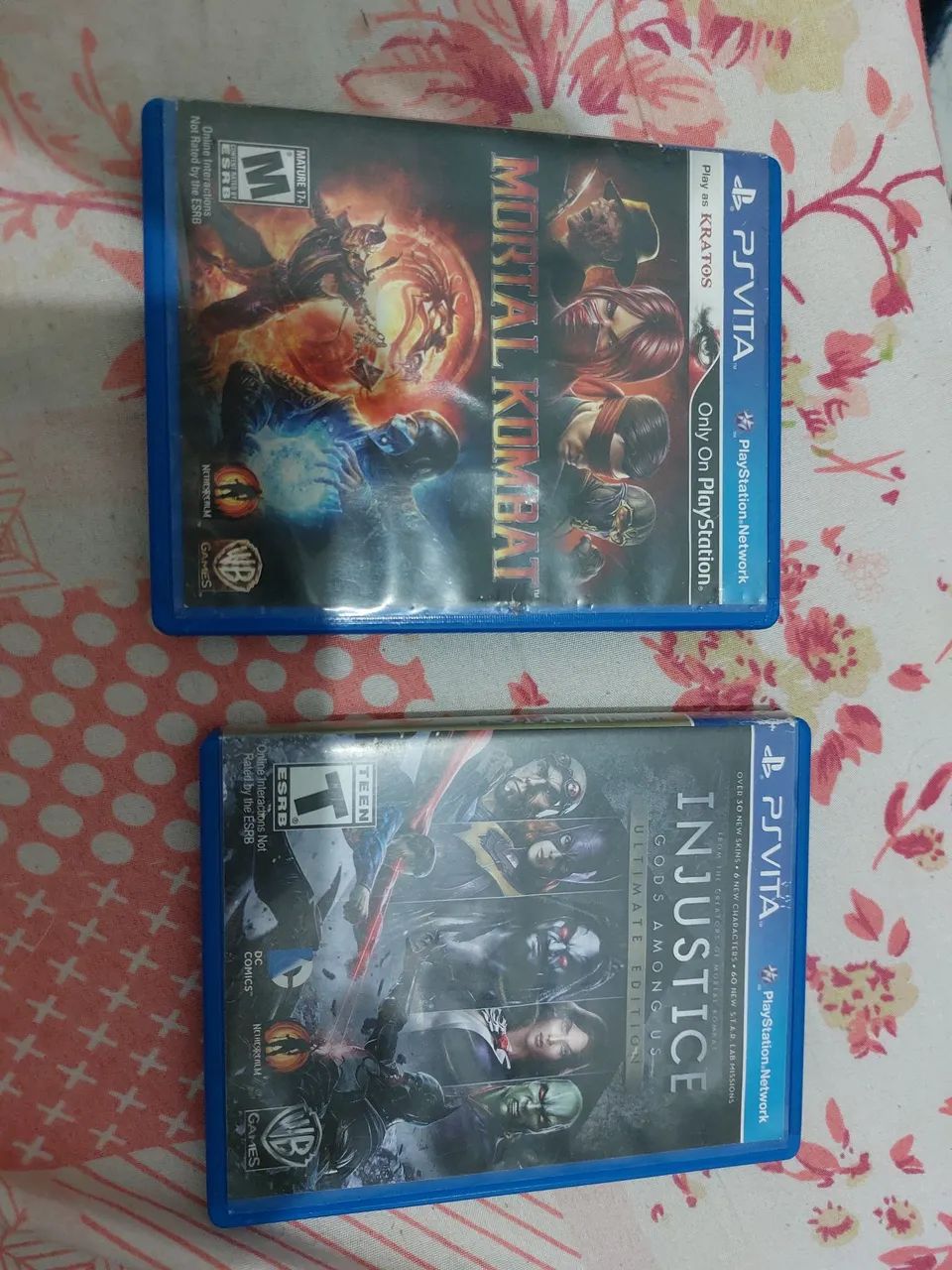 Jogos de PsVita injustice e Mortal Kombat