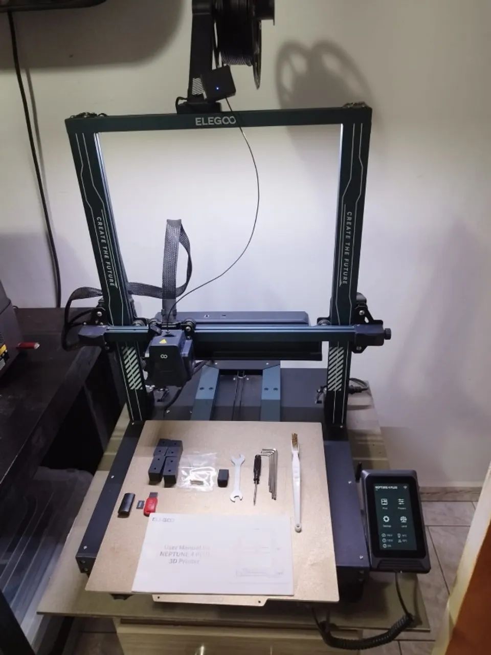 Elegoo Neptune 4 Plus - Impressora 3d grande formato
