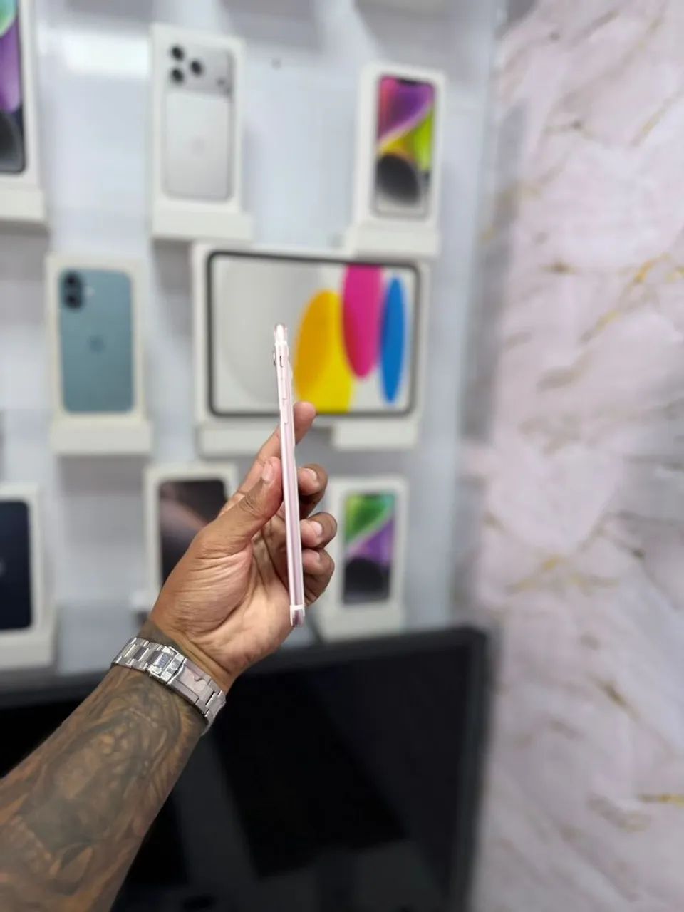 IPHONE 7 PLUS 128GB ROSA<br>R$ 499,00 - Foto 3