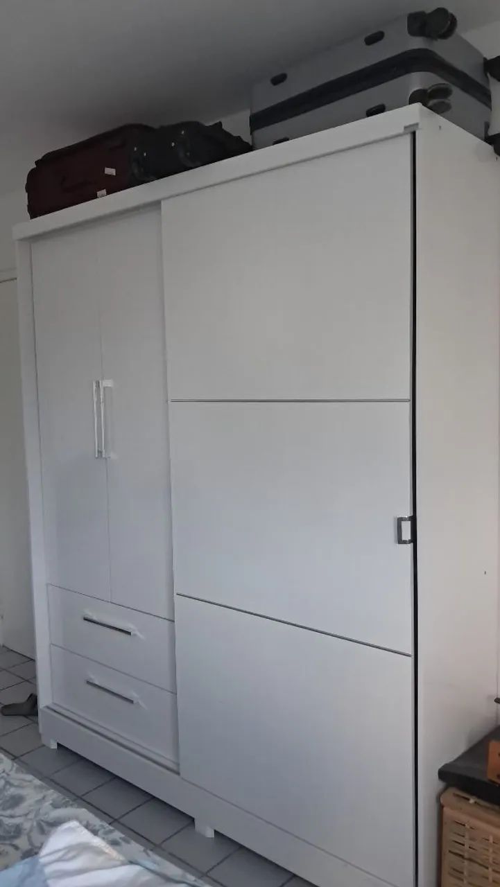 Guarda roupa casal 