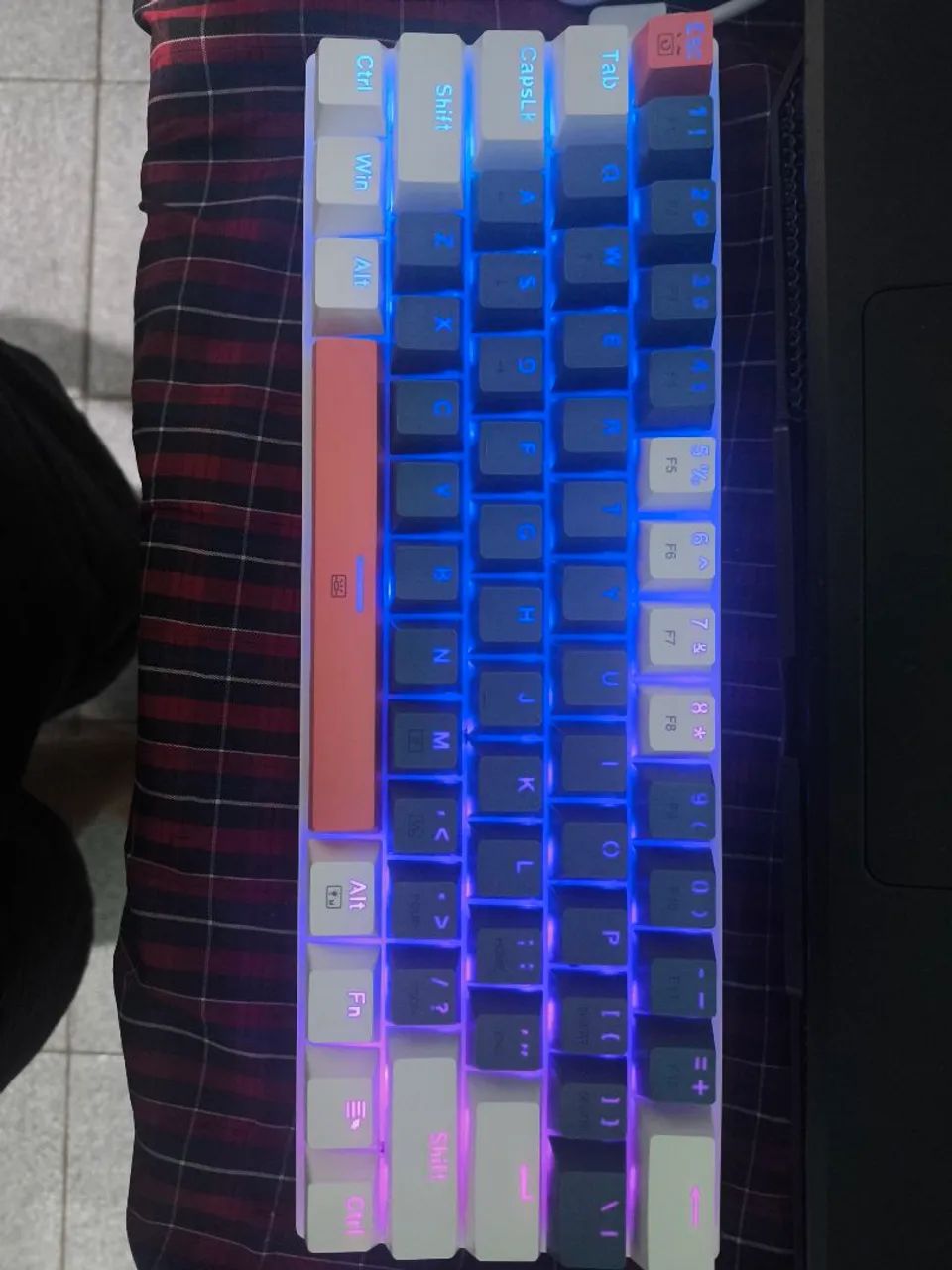 TECLADO MECÂNICO MECHANIKE K500-B61