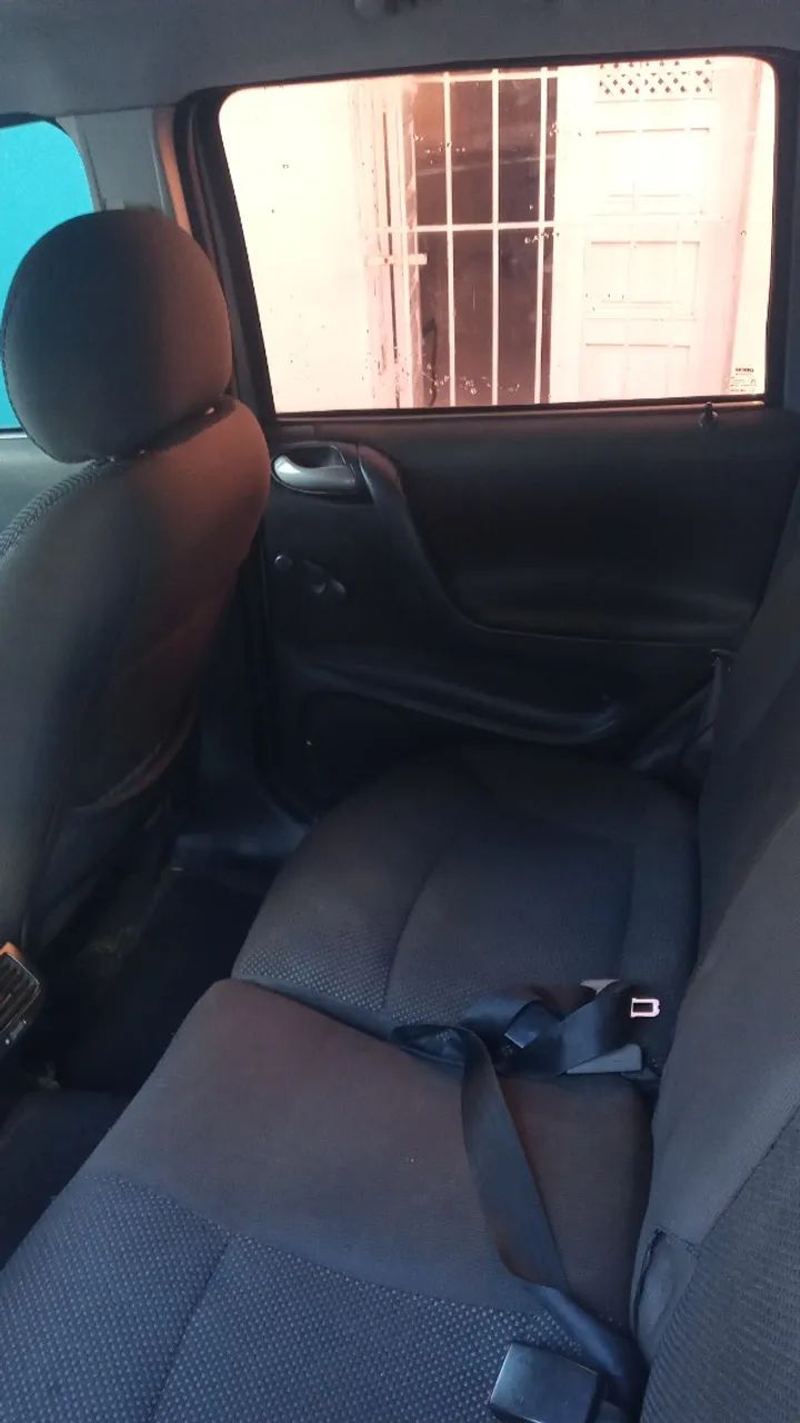 Fiat Stilo 1.8/ 1.8 Connect Flex 8V 5P 2006 - Foto 5