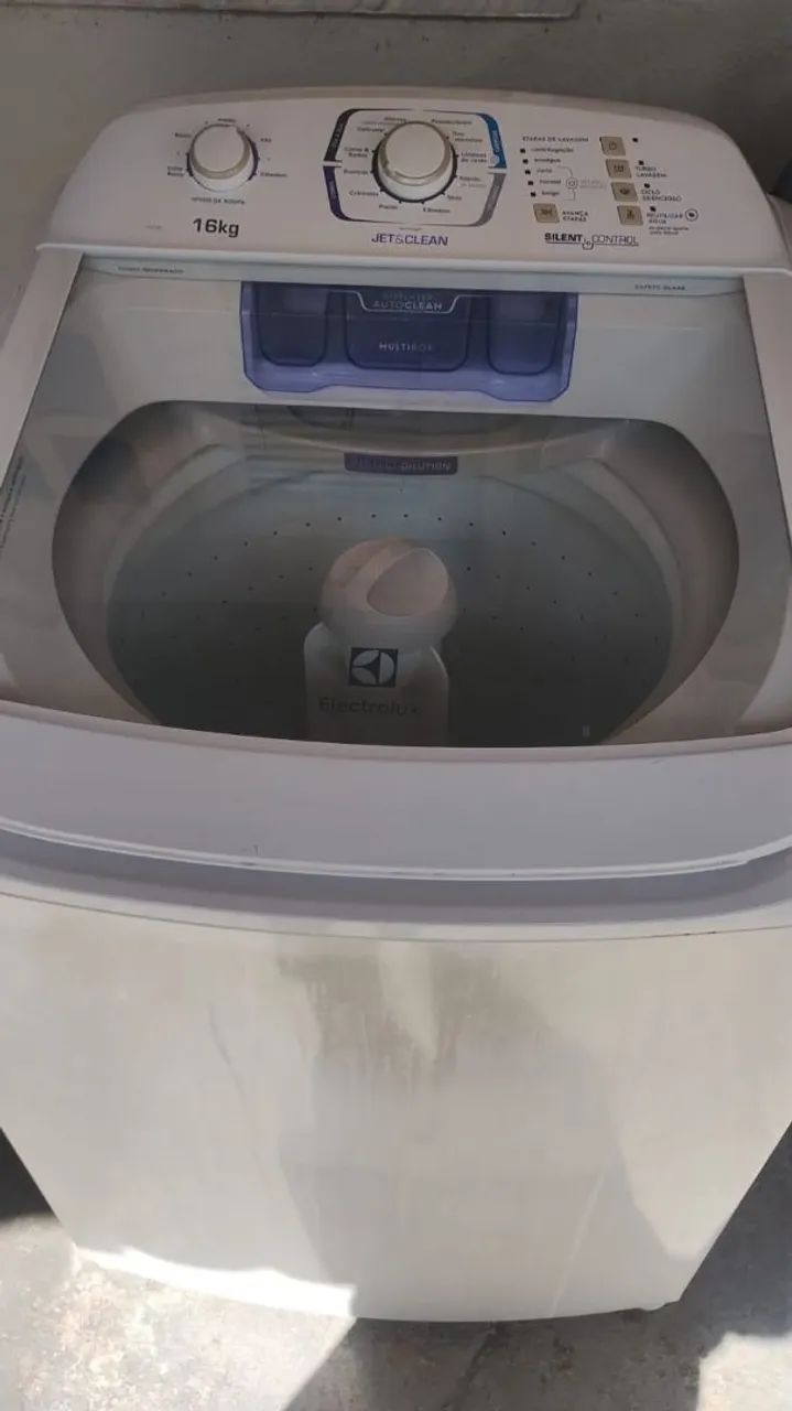 Eletrolux 16kg bem nova