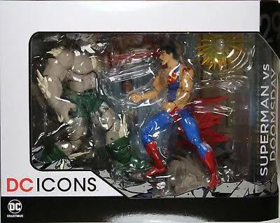 Action figures Superman x Doomsday pack DC Icons DC Collectibles
