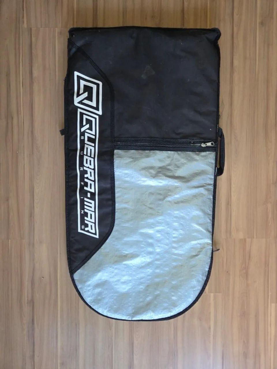 Capa bodyboard - refletiva com bolso frontal