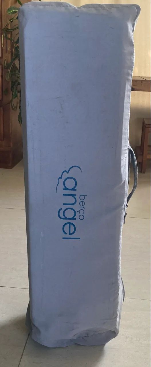 Vendo berço desmontável usado