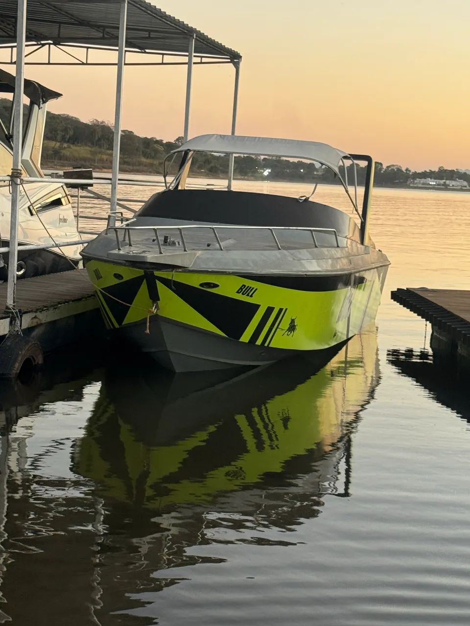 Lancha real Angra  22 