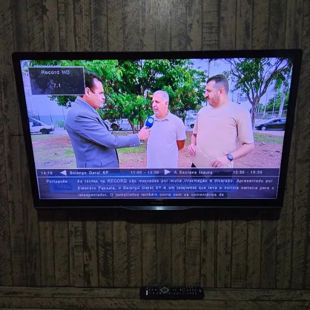 TV 32 Polegadas Philips *Não é Smart - Foto 4