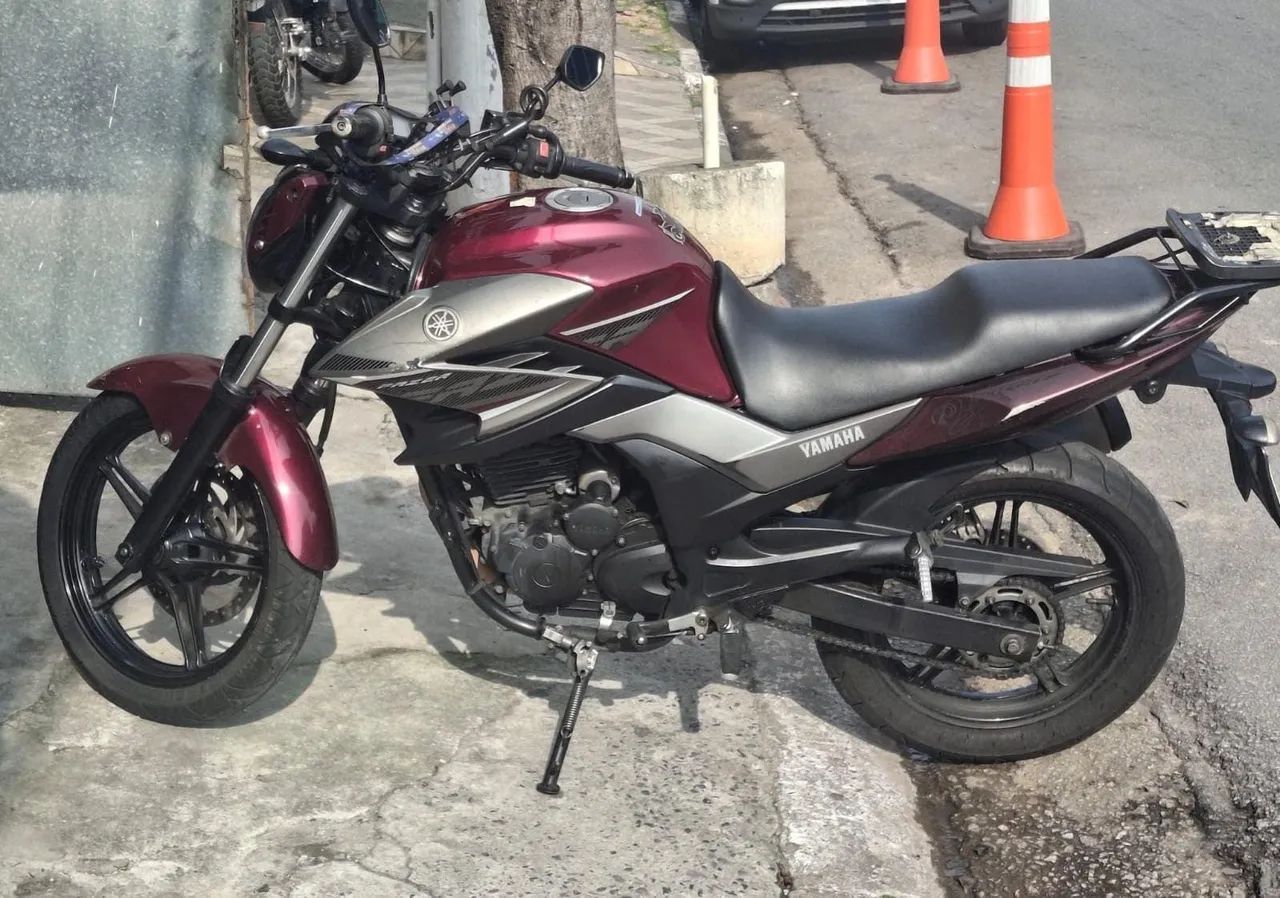 Fazer 250 vermelho  - Foto 3