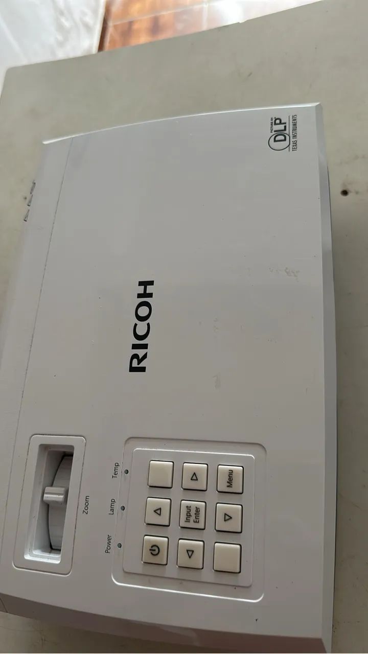 Projetor Ricoh pj x2340 garantia de 6 meses