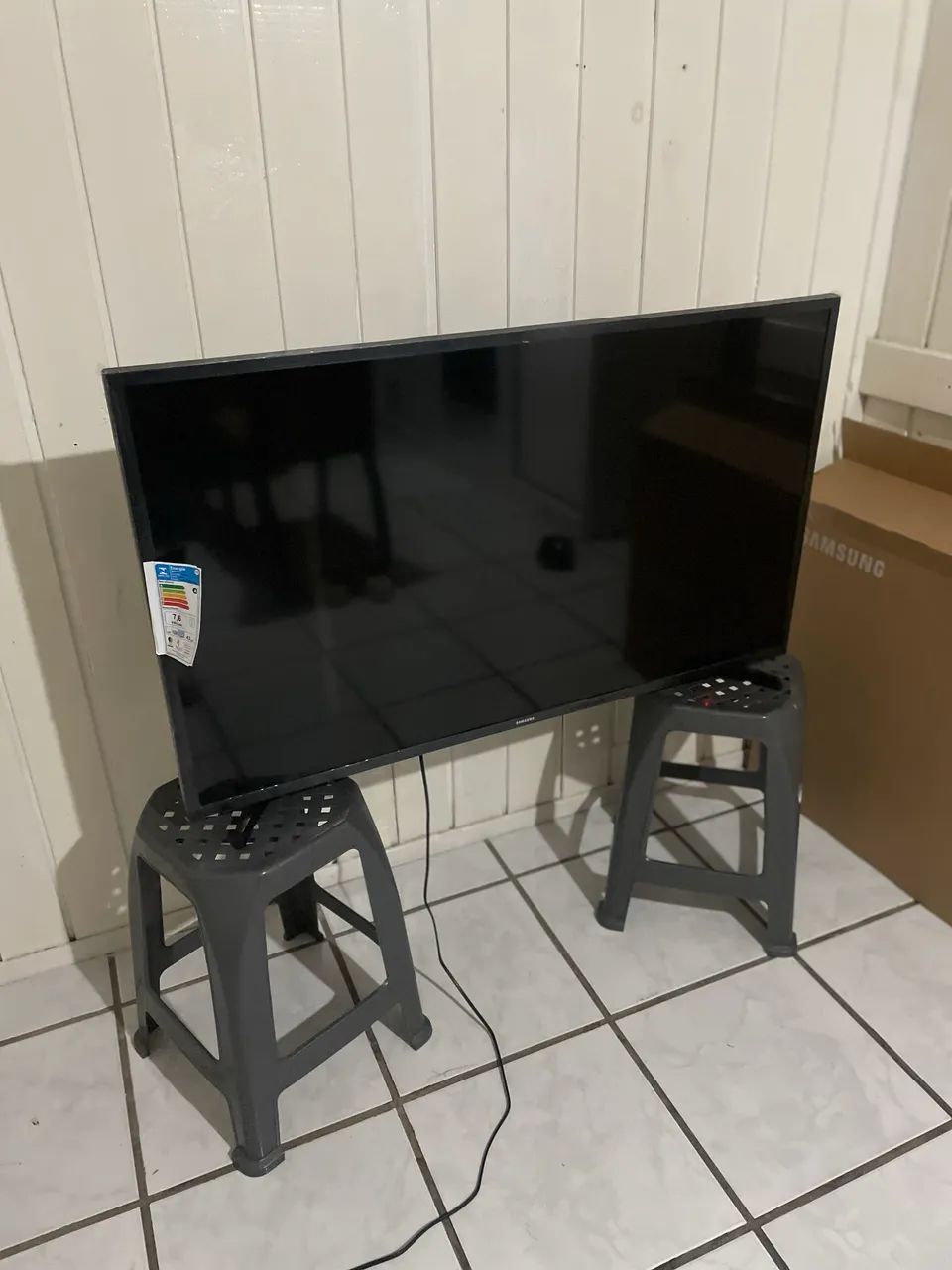 Smart Tv Full HD 43 polegadas Samsung lacrada na caixa pouco tempo usada - Foto 2