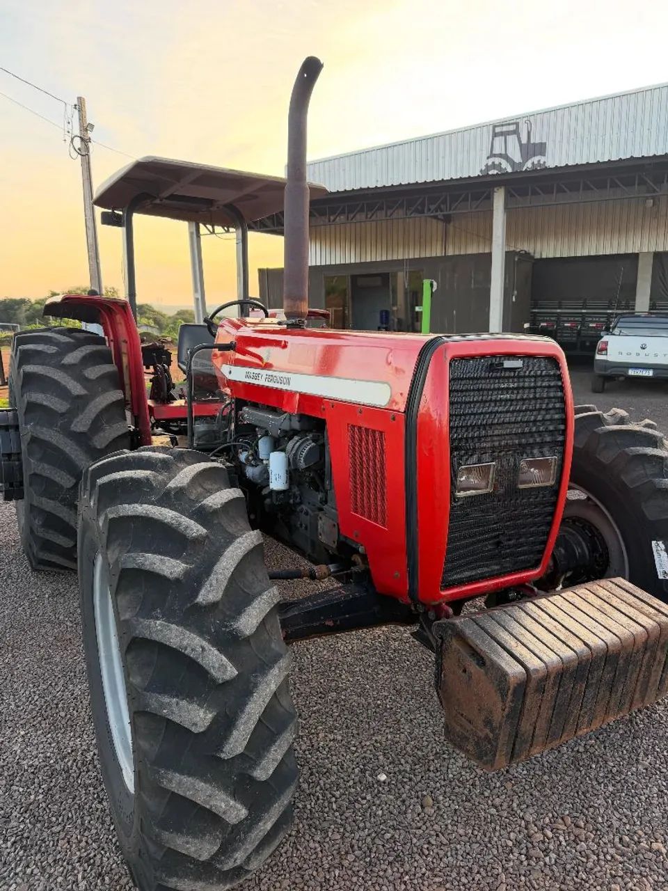 TRATOR MASSEY FERGUSON  - Foto 3