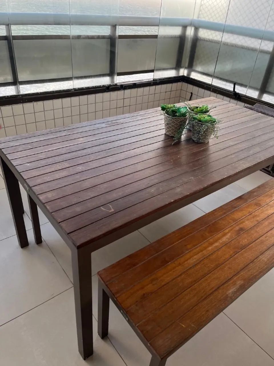 Mesa retangular com bancos em madeira - tidelli  - Foto 2