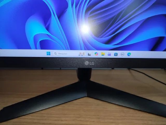 Monitor LG Ultragear 24 polegadas - com G-Sync e Free-sync - Foto 3