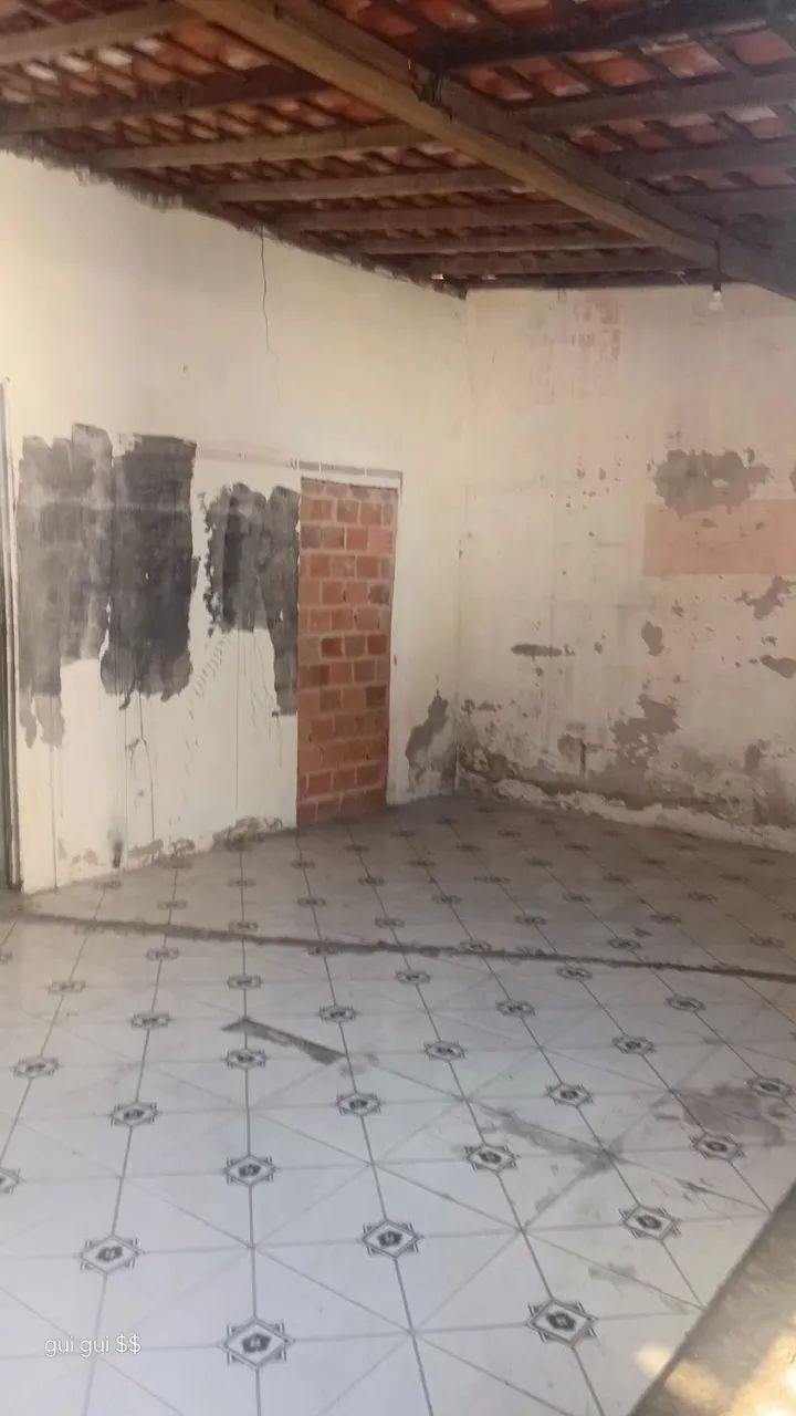 Fica localizada na vila brasil 