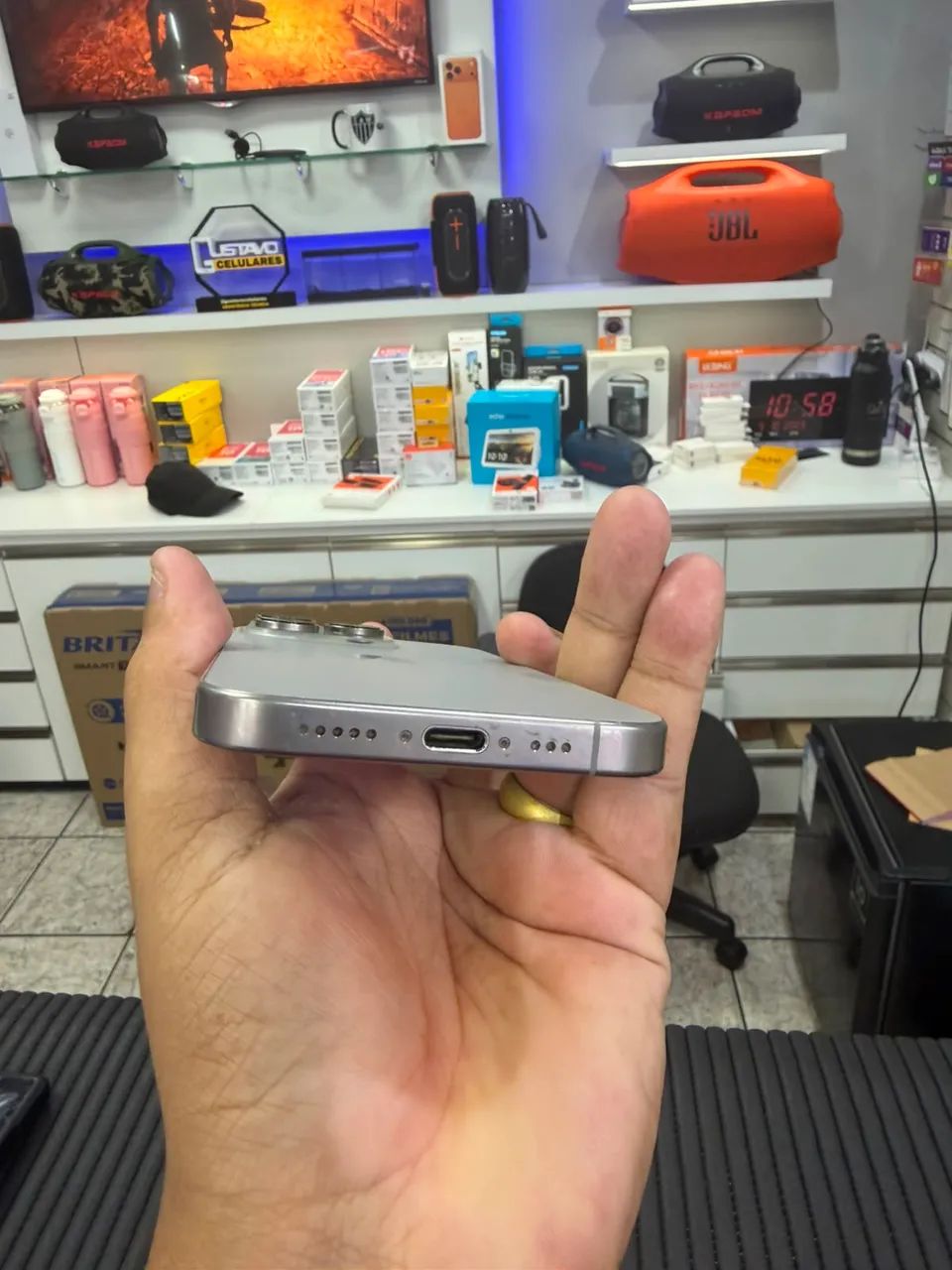 iPhone 16 pro 128gb - Foto 2