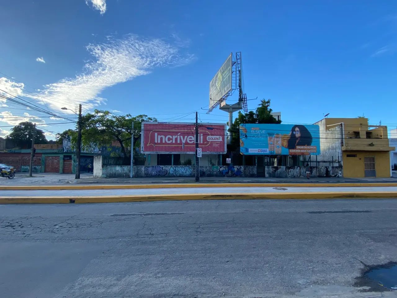 Foto do anúncio de IMÓVEL COMERCIAL, 672 metros quadrados com 3 frentes na Praia de Iracema - Fortaleza em Praia de Iracema, Fortaleza