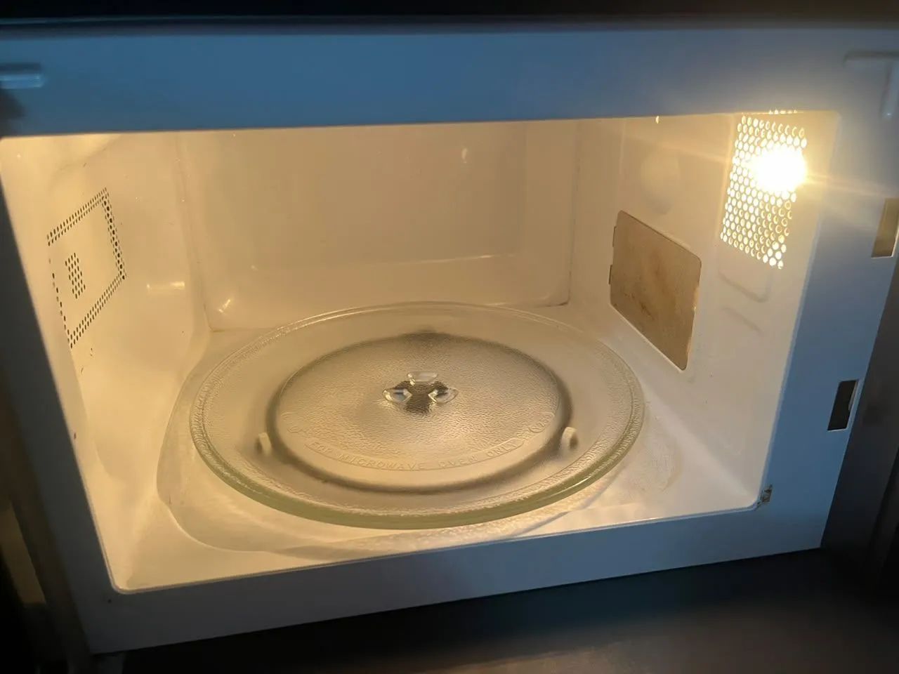 Microondas Midea 20 litros - Foto 4