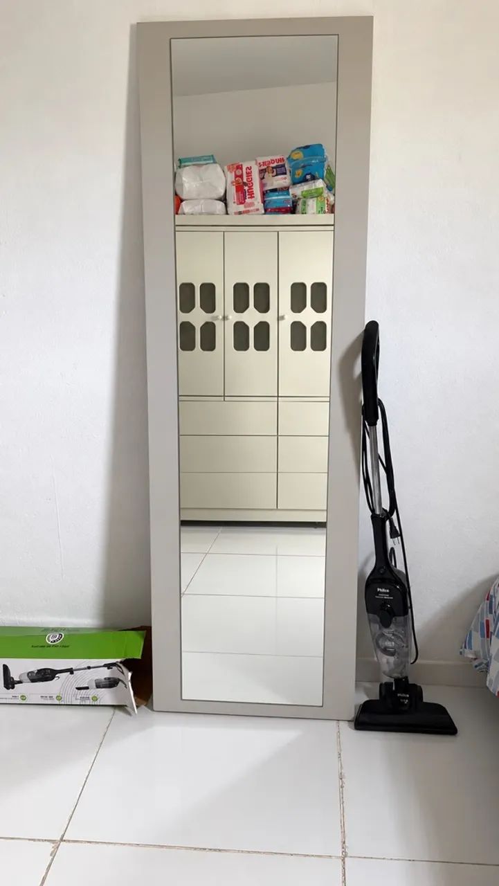 Porta de guarda roupa com espelho 