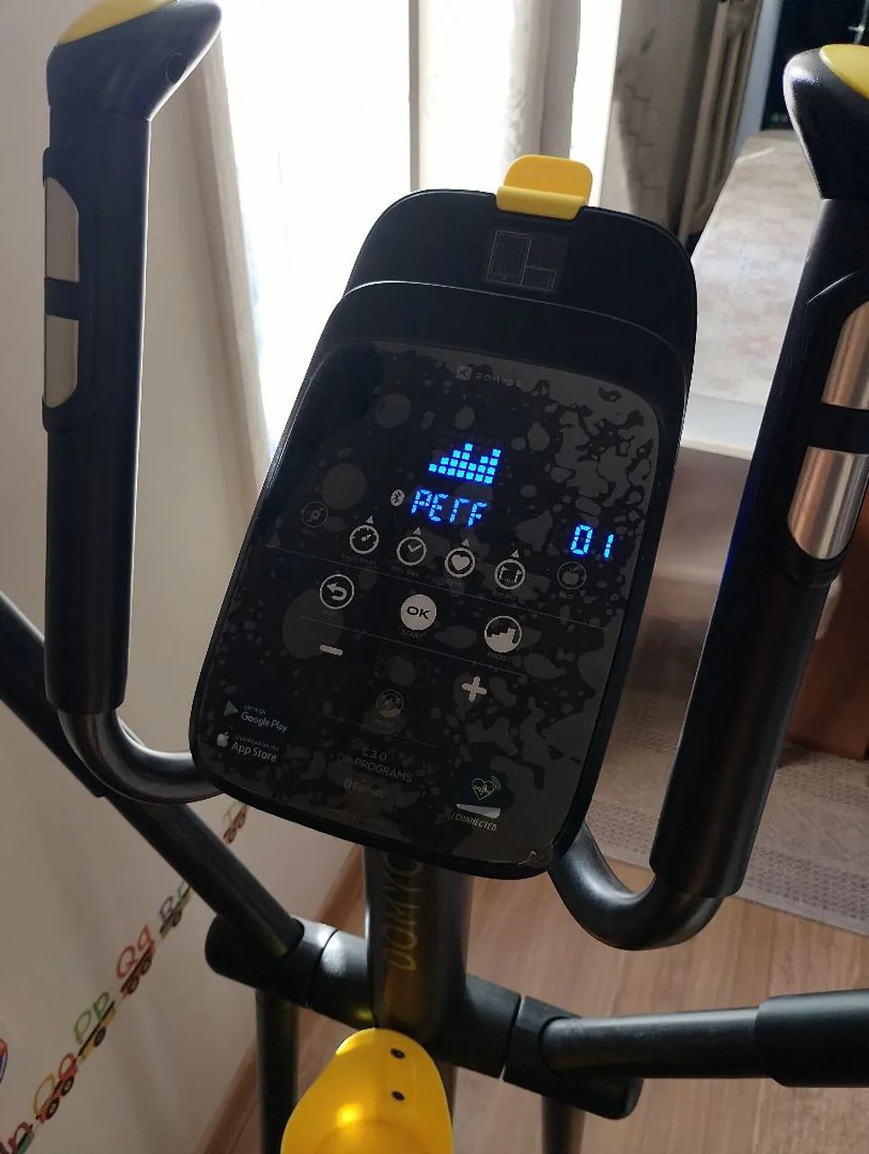 Vendo Elíptico profissional alta qualidade 
