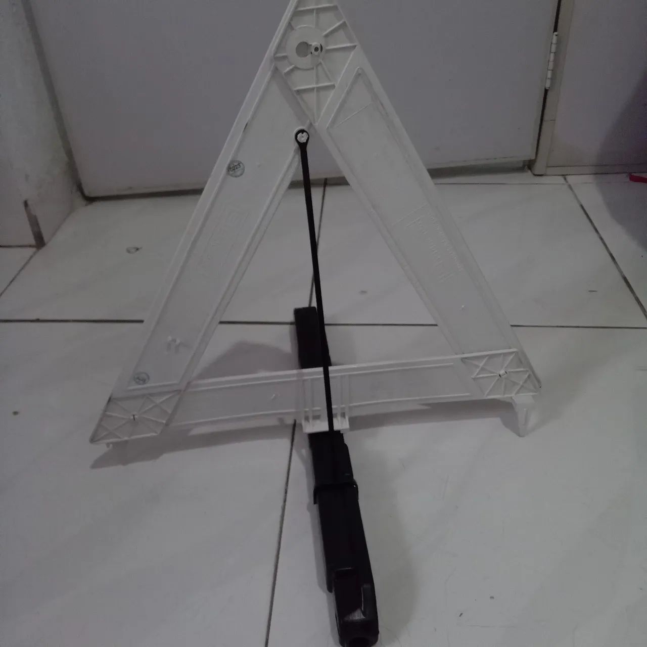 Triangulo de sinalização para carro - Foto 5