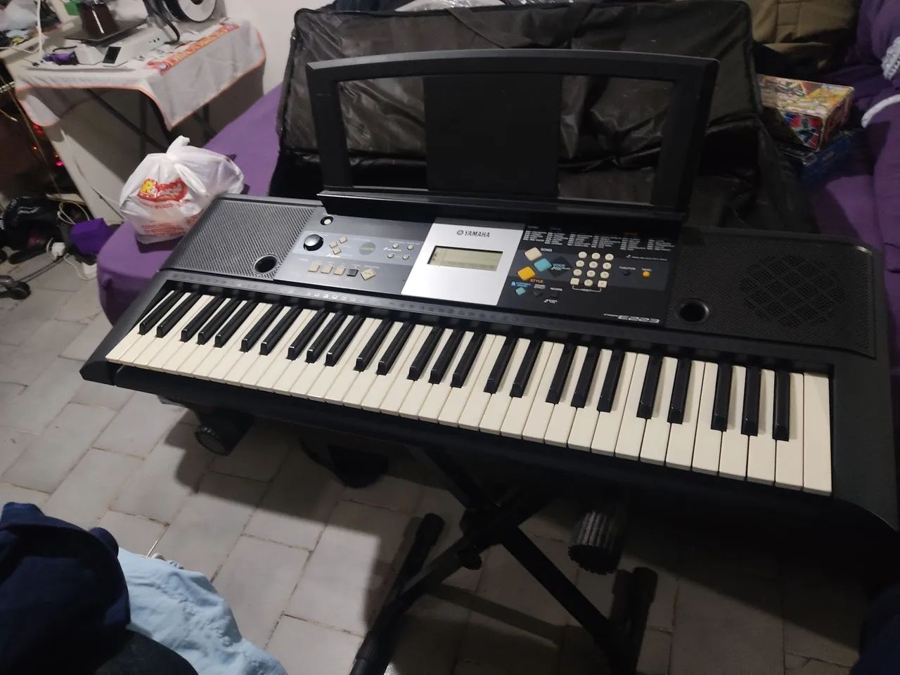 Teclado Yamaha PSR- E223
