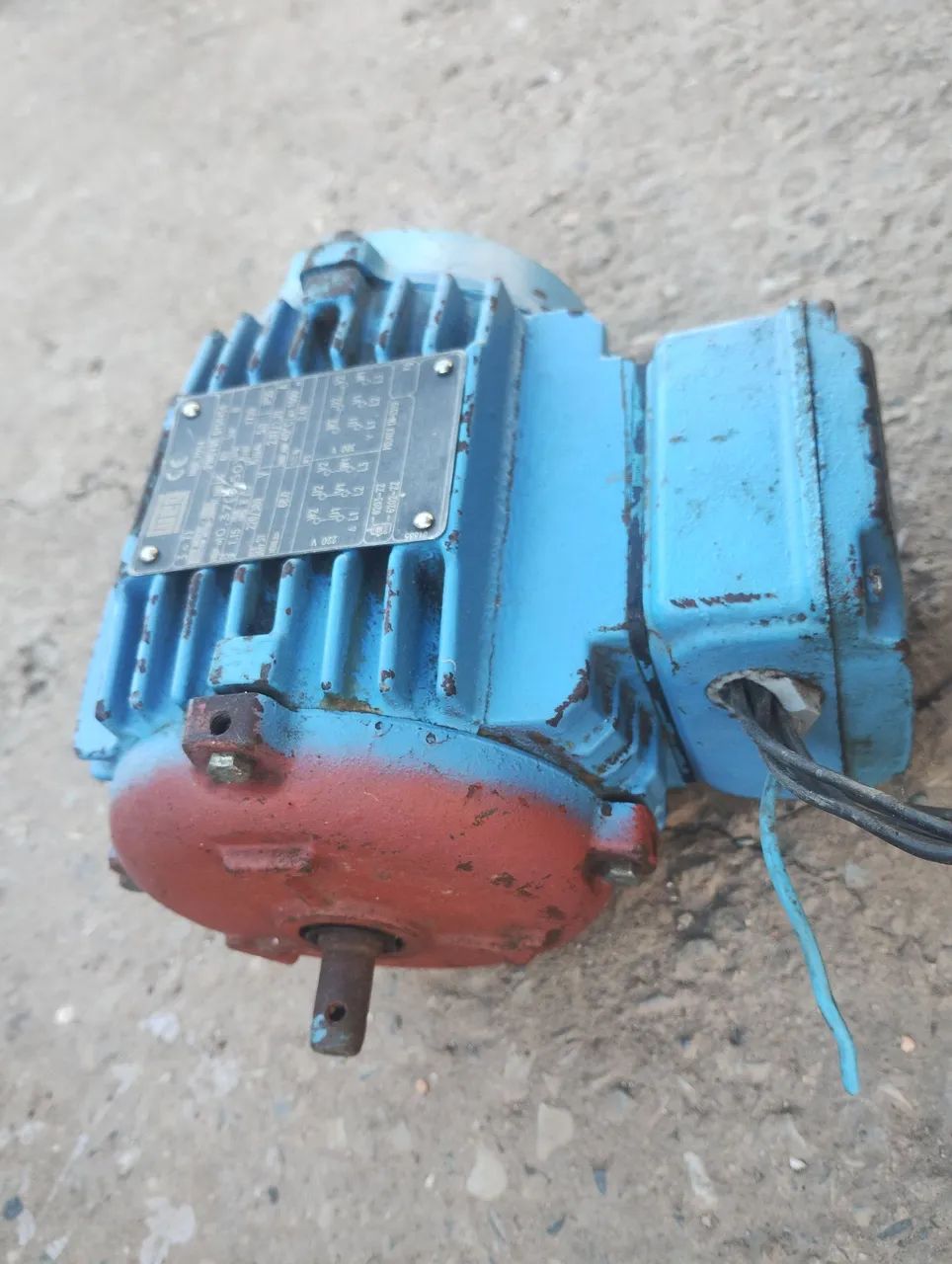 Motor elétrico Weg trifásico funcionando perfeitamente  - Foto 3