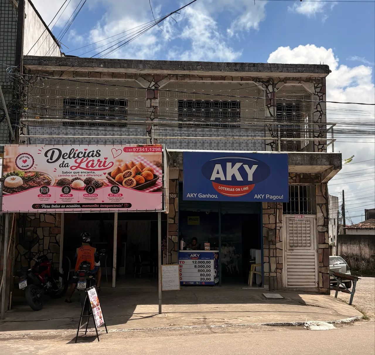 PRÉDIO COMERCIAL E RESIDENCIAL À VENDA EM CARPINA