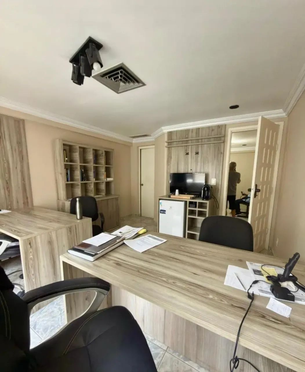 VENDO SALA COMERCIAL COM 78M2 NO EDIFÍCIO RIO NEGRO CENTER - Foto 5