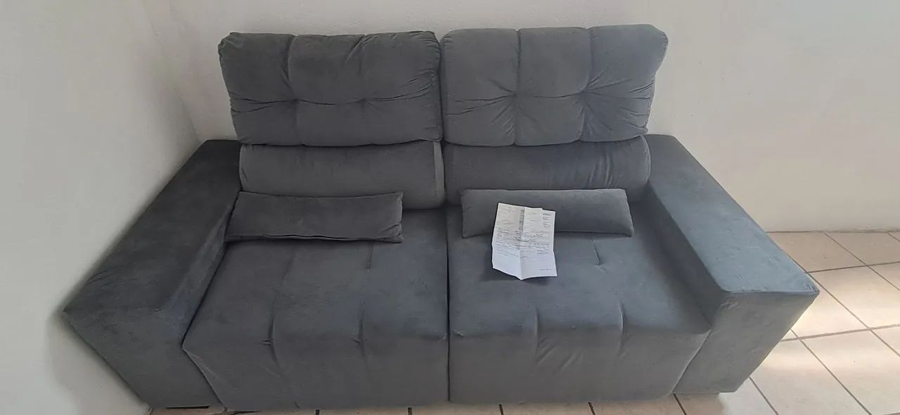 Sofá seminovo 