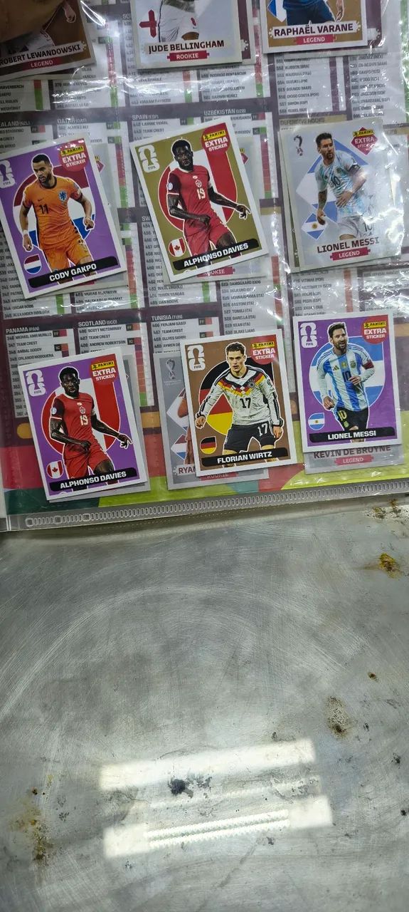 Figurinhas da copa legend prata bronze e bordô 