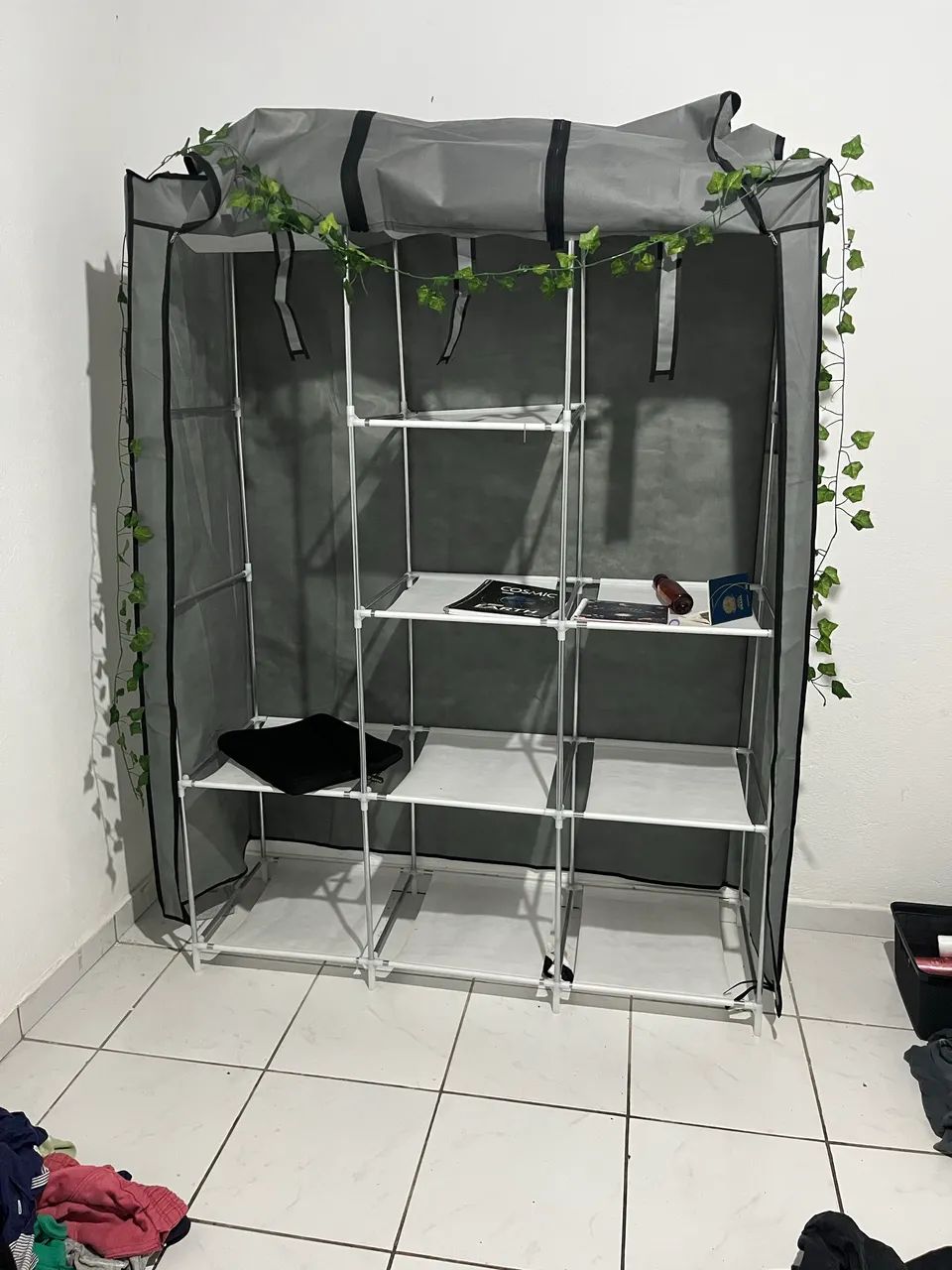Guarda roupa portátil 