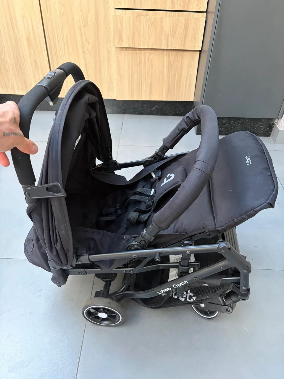 Carrinho de bebê dobrável  - Foto 4