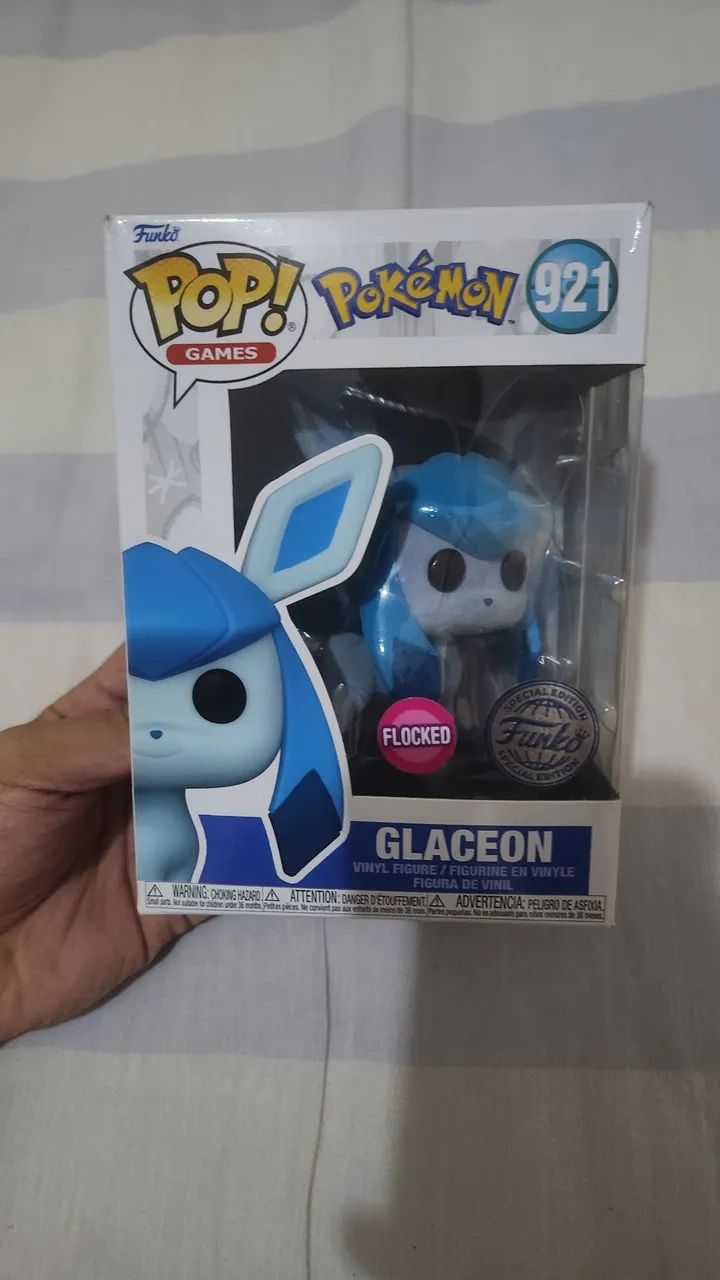 FUNKO POP GLACEON FLOCKED SPECIAL EDITION 921 POKEMON - Foto 2