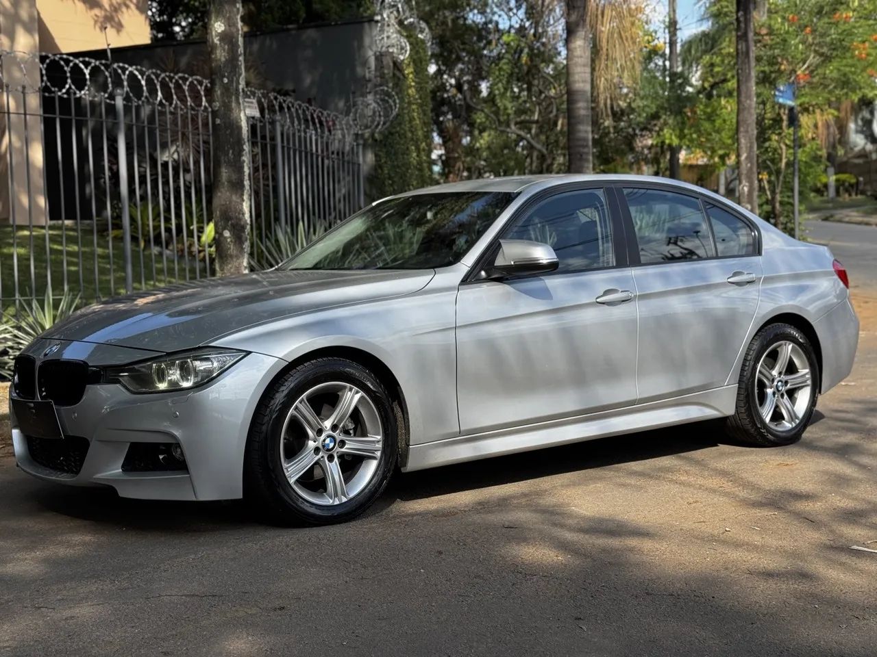 BMW 320I A 2.0 Turbo/activeflex 16V 184cv 4P 2015