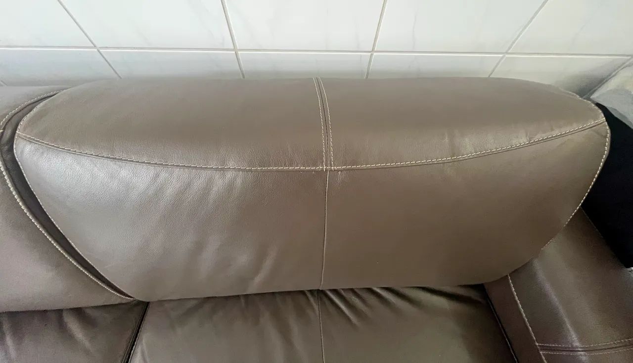 Sofá Couro Luzzi 2,00m (3 lugares) - Foto 3