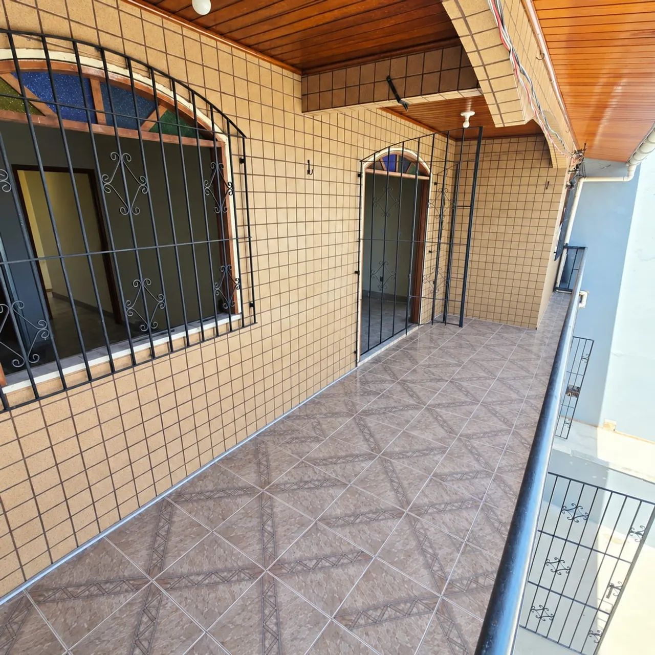 ALUGO CASA COM 4 QUARTOS NA CIDADE NOVA 6 - Foto 3